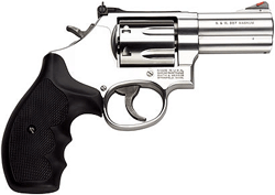 Smith & Wesson Model 686 Plus Distinguished Combat Magnum .357 Magnum 3" 7rd Revolver