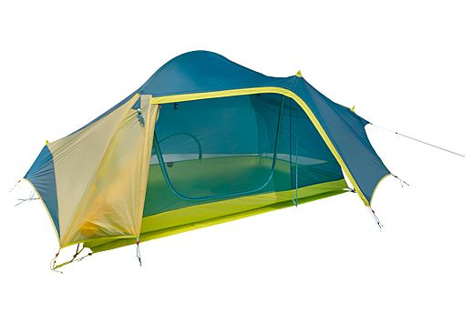 UST HIGHLANDER 2 PERSON BACKPACKING TENT W/FOOTPRINT<